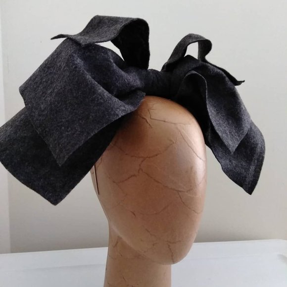 Charcoal Gray Felt Triple Bow headband